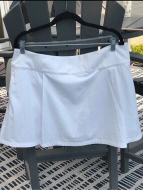 White Women's A-Line Skort 15” long NWT